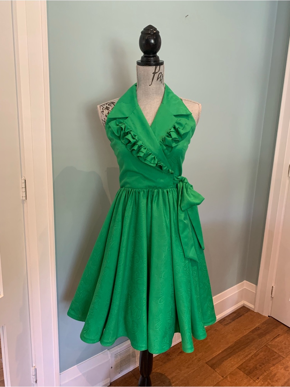 Vintage Green Backless Ruffle Wrap Dress